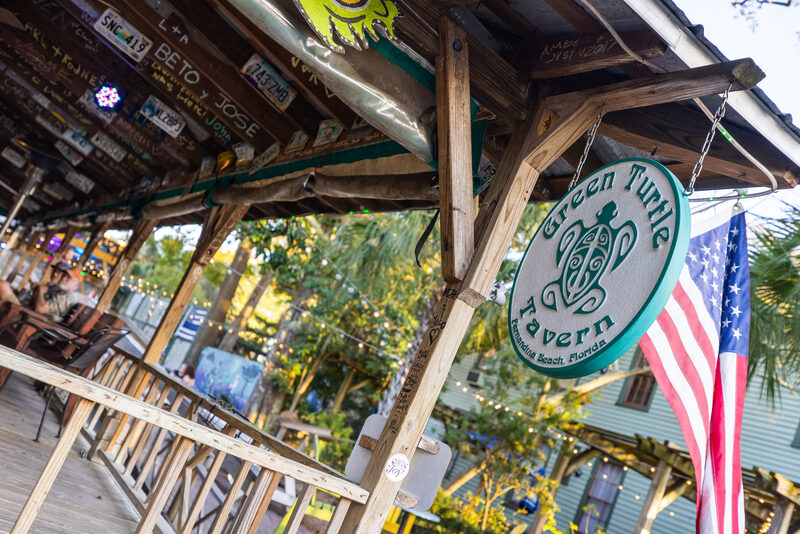 Green Turtle Tavern, 14 S 3rd St, Fernandina Beach